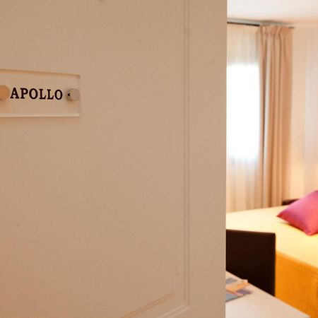 Xenia Hotel Villasimius Exteriör bild